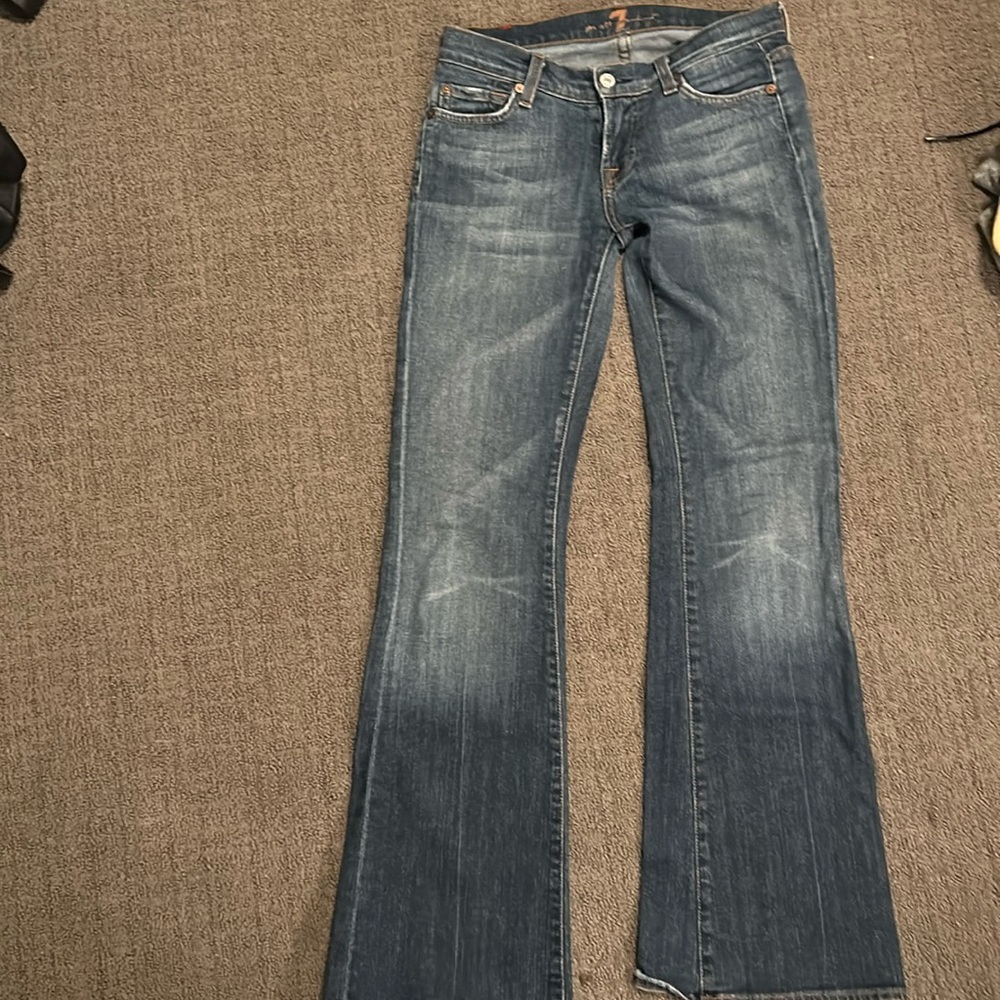 Women’s dark wash jeans